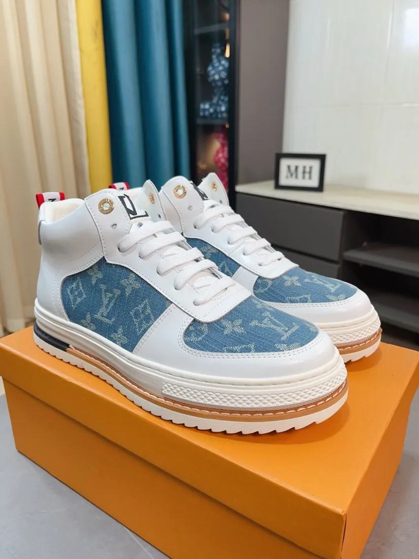 Ex-factory price 420🌹🌹[LV] The latest masterpiece of high-top men's shoes: the upper is made of Italian imported first-layer cowhide with special materials➕full genuine leather lining🔥, making walking more convenient and comfortable! Exclusive new style, stunning work [color]! Create a fashionable personality to set off your uniqueness! A must-have for trendy men! Classic🔥Number: 38-44